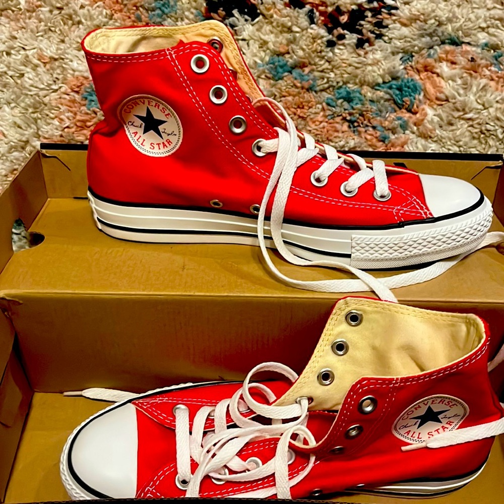 Brand New Red Converse W8.5/M6.5